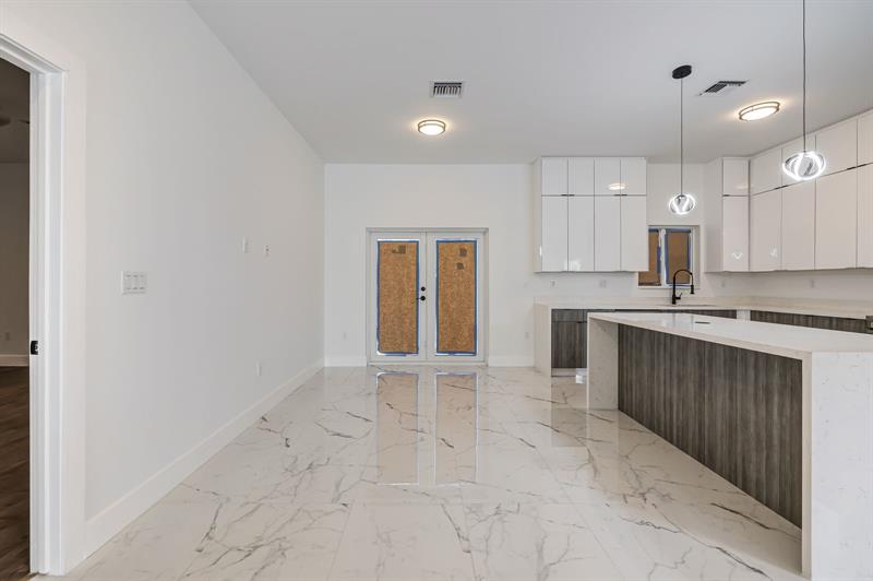 Image 5 of 43 For 2861 8th Ct  