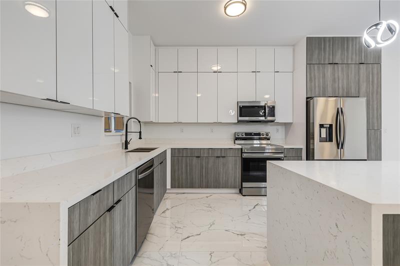 Image 6 of 43 For 2861 8th Ct  