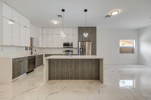 Image 8 of 43 For 2861 8th Ct  