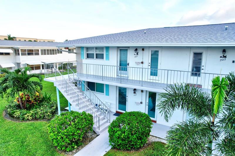 Image 3 of 26 For 1801 Ocean Dr  201