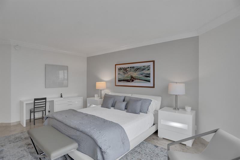 Image 14 of 40 For 3100 Ocean Blvd  808