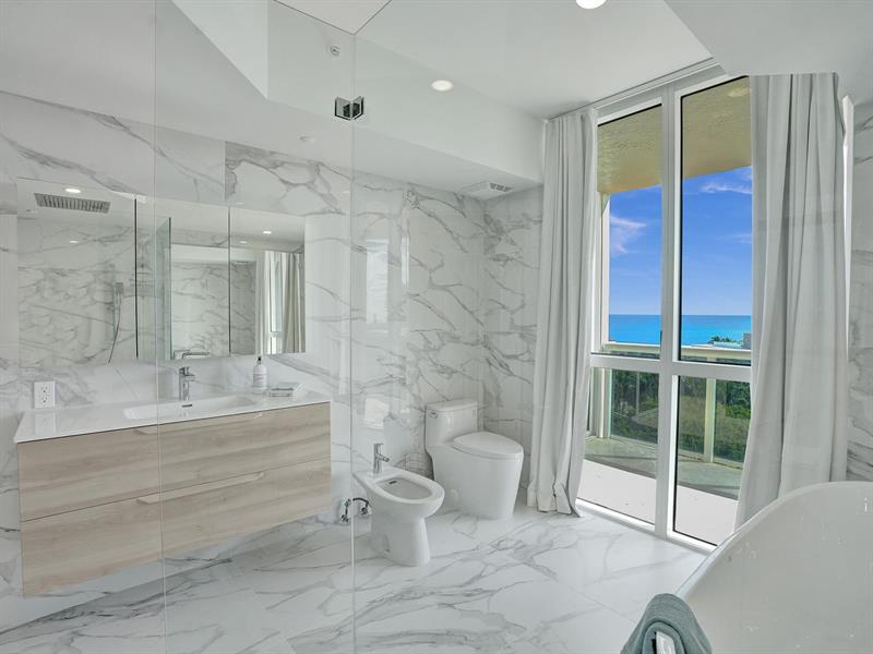 Image 16 of 40 For 3100 Ocean Blvd  808