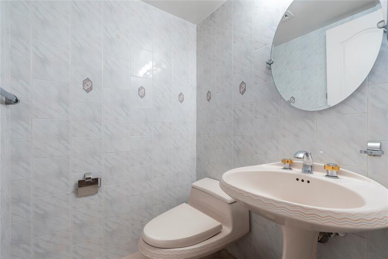 Image 20 of 41 For 8235 164th St