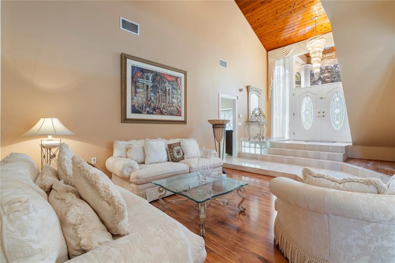 Image 25 of 41 For 8235 164th St