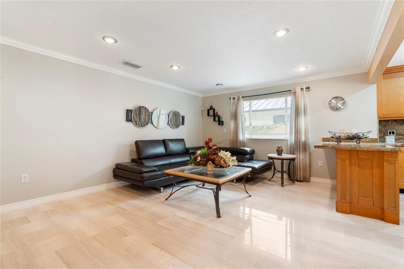 Image 28 of 41 For 8235 164th St