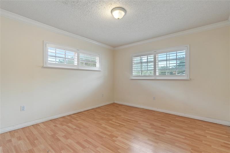 Image 8 of 41 For 8235 164th St