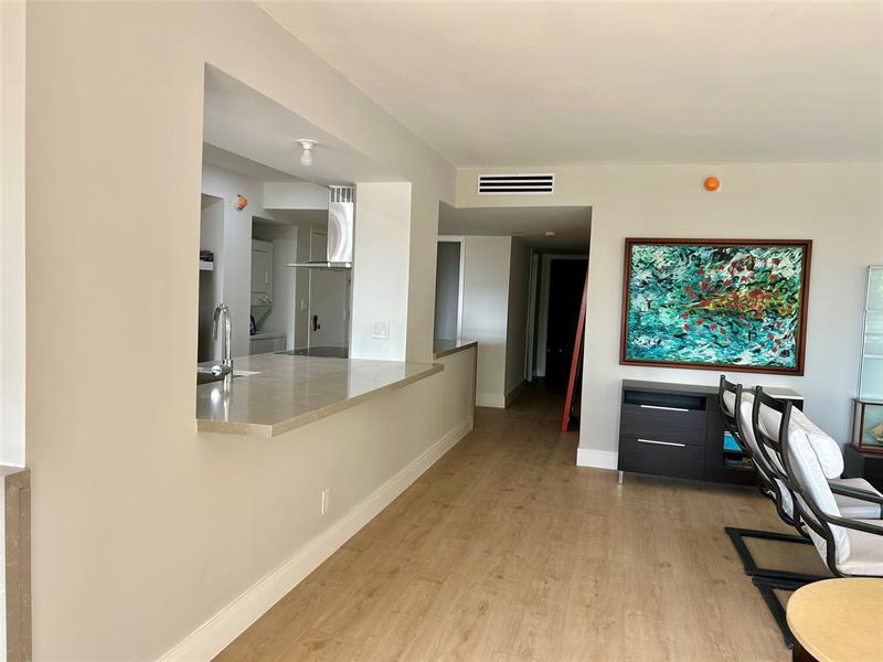 Image 6 of 23 For 4900 Ocean Blvd  316