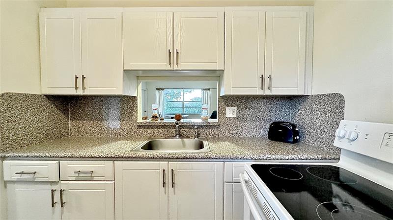 Image 10 of 16 For 5103 35th St  606
