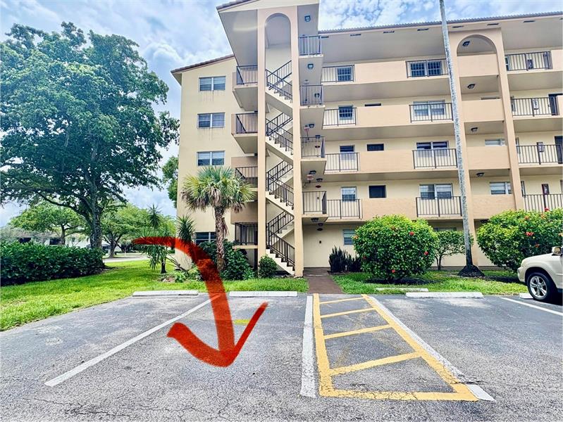 Image 25 of 30 For 3905 Nob Hill Rd  201