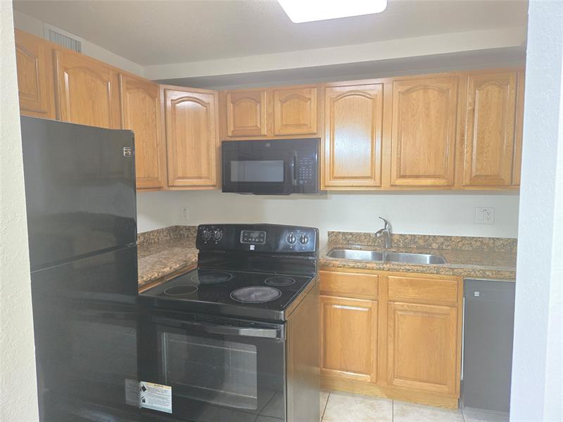 Image 6 of 20 For 5208 18th Ct  2k