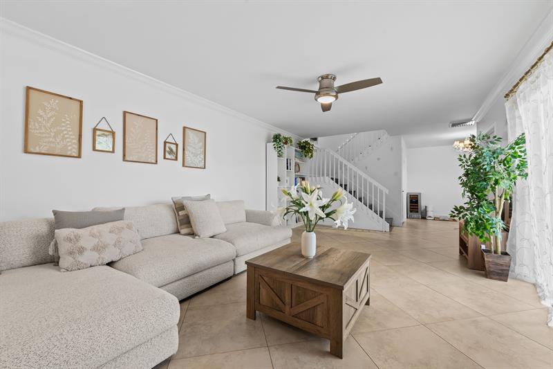 Details for 9995 6th Ct  9995, Plantation, FL 33324