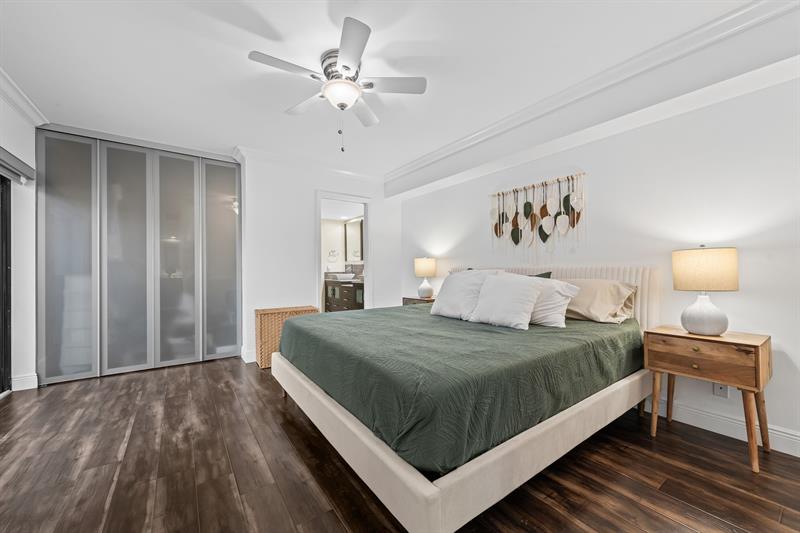 Image 10 of 16 For 9995 6th Ct  9995