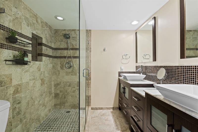 Image 12 of 16 For 9995 6th Ct  9995