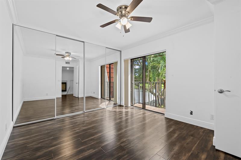 Image 13 of 16 For 9995 6th Ct  9995