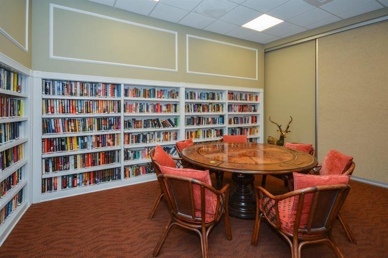 Image 23 of 29 For 1319 Hillsboro Blvd  609