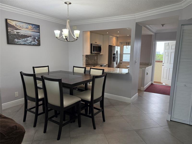 Image 5 of 29 For 1319 Hillsboro Blvd  609