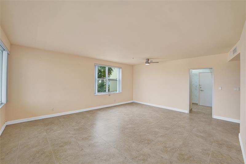 Image 11 of 40 For 3200 36th St  315