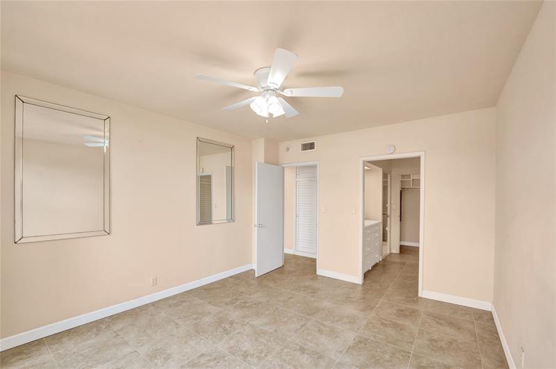 Image 16 of 40 For 3200 36th St  315