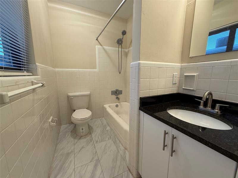 Image 11 of 11 For 2718 14th Street  4