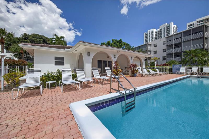 Image 27 of 37 For 1541 Ocean Blvd  111