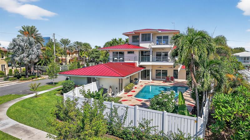 Image 30 of 87 For 2024 Harbourview Drive