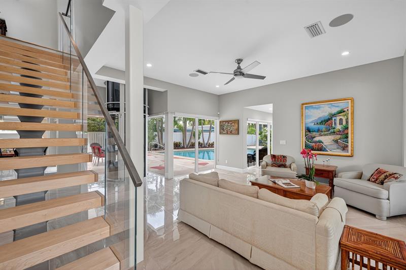Image 4 of 87 For 2024 Harbourview Drive