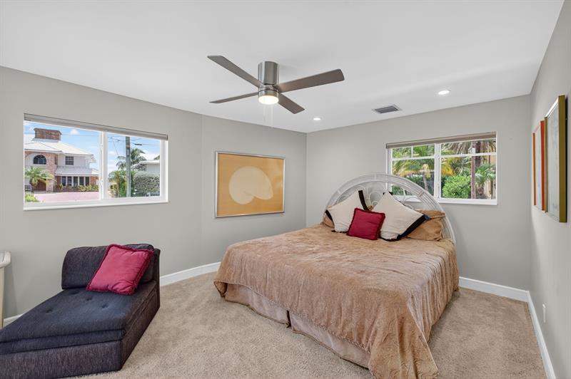 Image 40 of 87 For 2024 Harbourview Drive