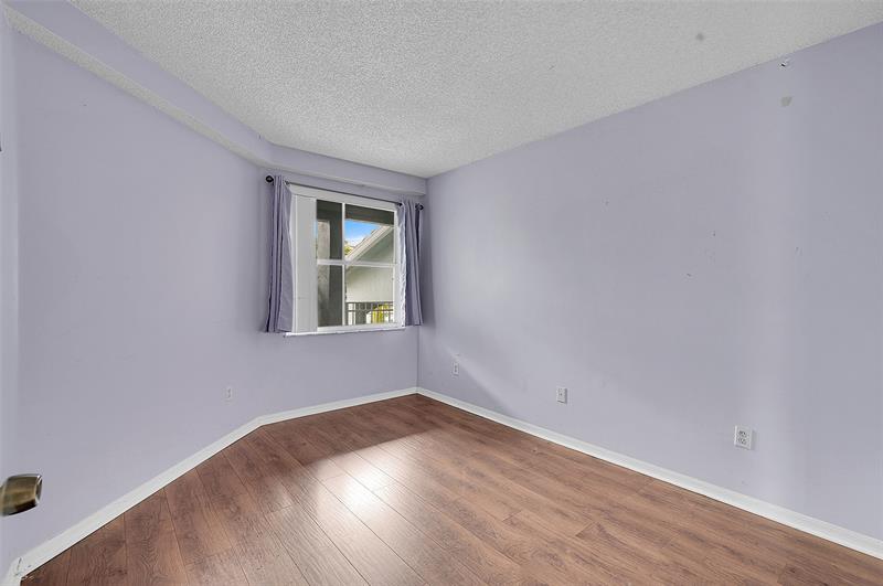 Image 22 of 42 For 9645 1st Ct  1-210