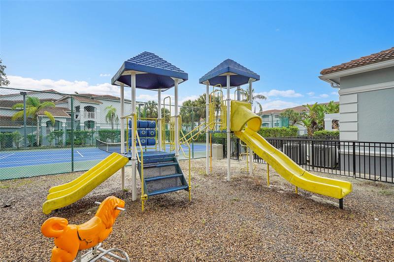 Image 33 of 42 For 9645 1st Ct  1-210