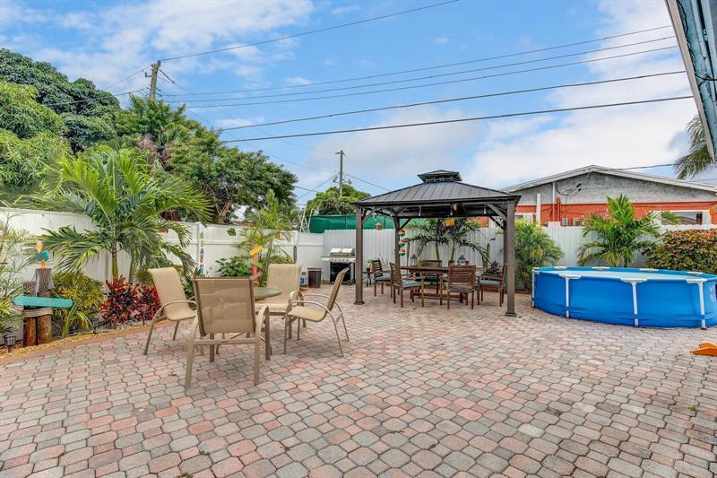 Image 18 of 25 For 600 14th Pl  