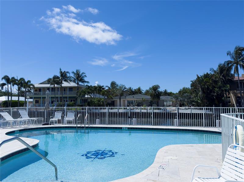 Image 13 of 14 For 2330 36th Street  11