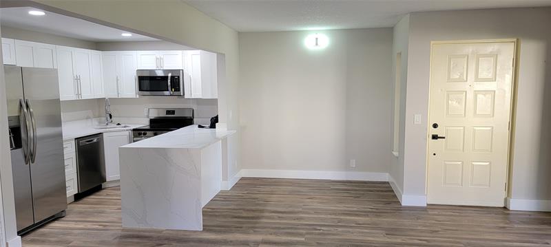 Image 14 of 16 For 4829 Sable Pine Cir  1c