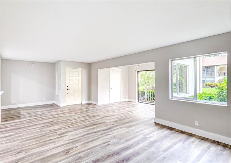 Image 3 of 16 For 4829 Sable Pine Cir  1c