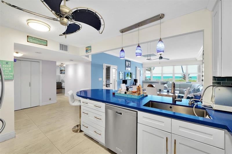 Image 13 of 24 For 3000 Ocean Blvd  1020