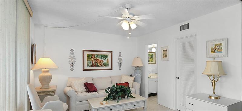 Image 11 of 20 For 3412 Causeway Blvd  103