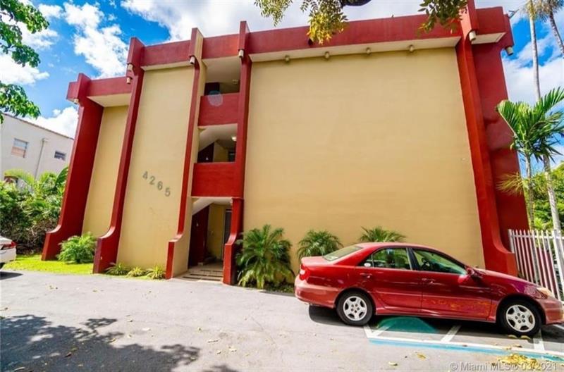 Image 15 of 20 For 4265 South Tamiami Canal Dr  1-104