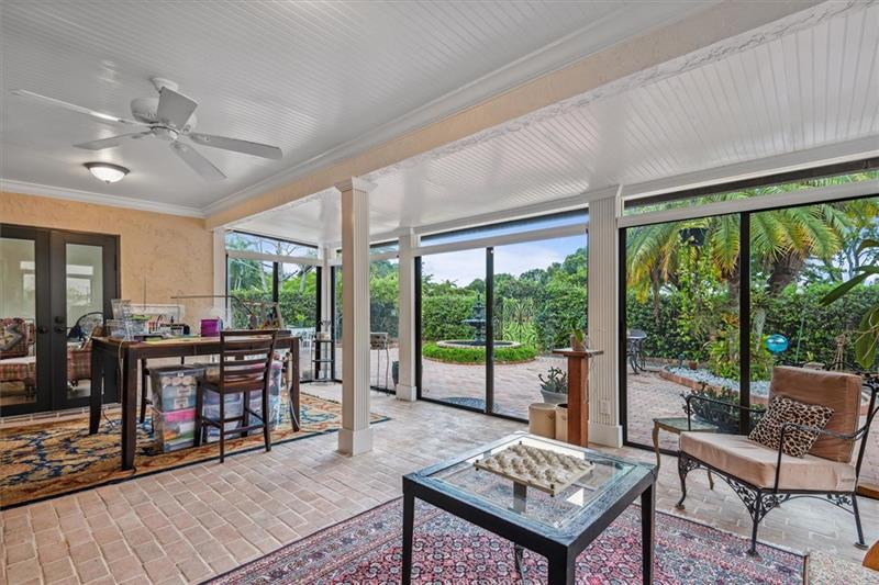 Image 11 of 34 For 8680 Eagle Run Dr