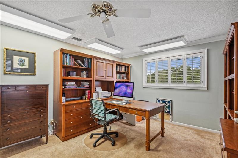 Image 18 of 34 For 8680 Eagle Run Dr