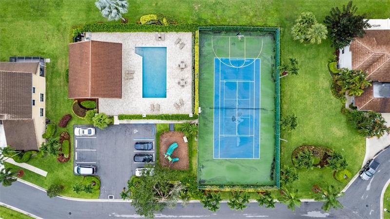 Image 28 of 34 For 8680 Eagle Run Dr