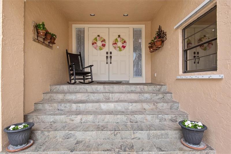 Image 3 of 34 For 8680 Eagle Run Dr