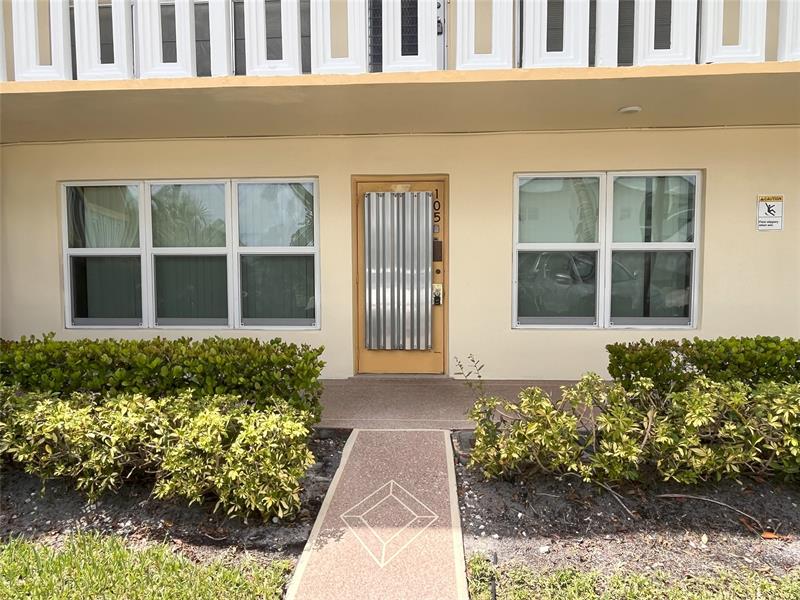 Details for 105 Wellington E  105, West Palm Beach, FL 33417