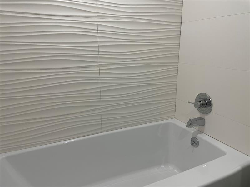 Image 19 of 69 For 8962 Hollybrook Blvd  308