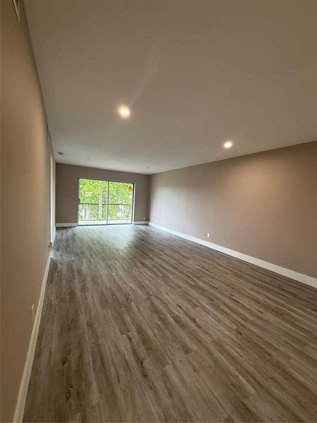 Image 62 of 69 For 8962 Hollybrook Blvd  308