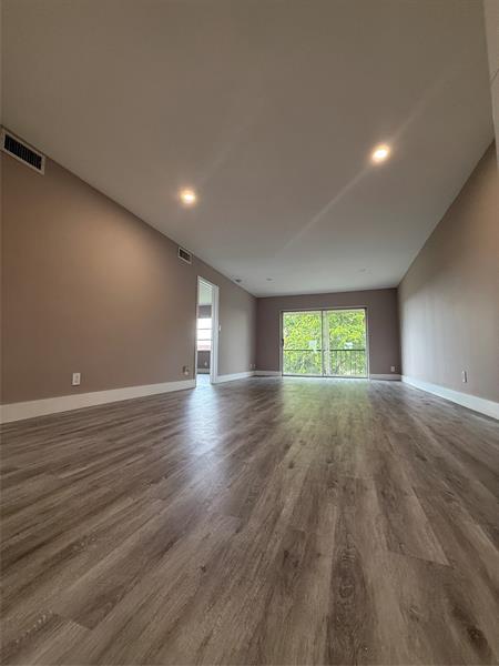 Image 63 of 69 For 8962 Hollybrook Blvd  308