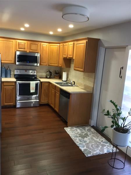 Image 3 of 12 For 2051 Bayberry Dr