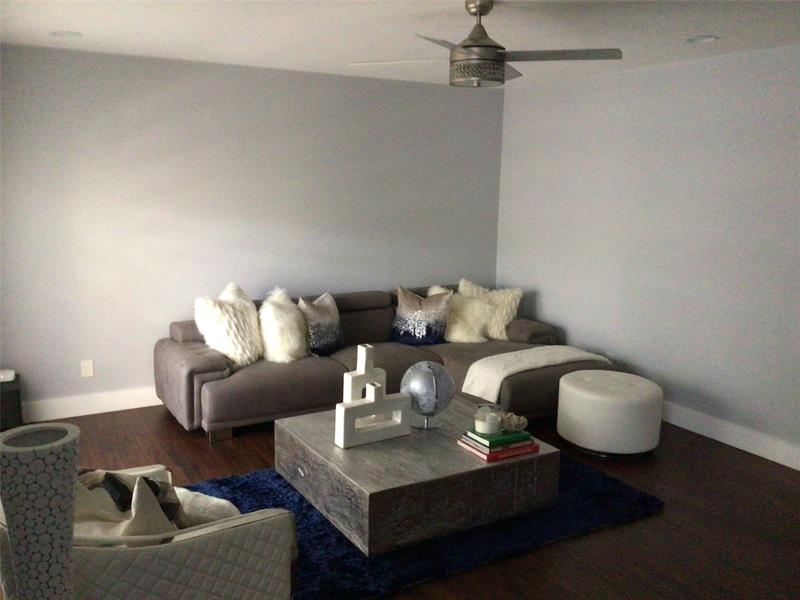 Image 4 of 12 For 2051 Bayberry Dr