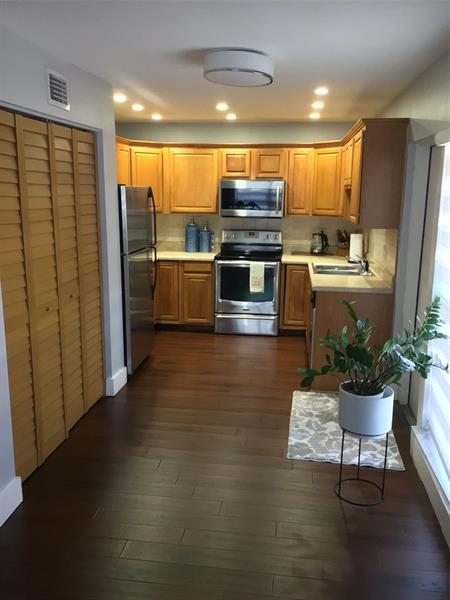 Image 5 of 12 For 2051 Bayberry Dr