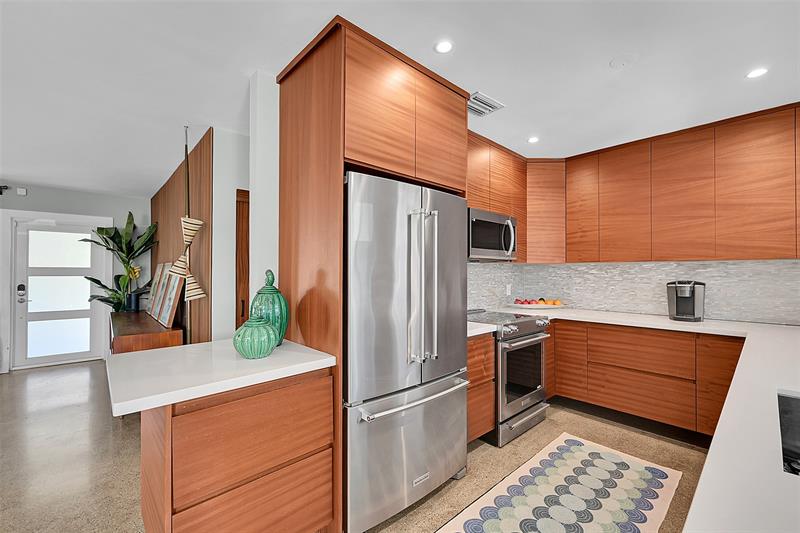 Image 22 of 55 For 1424 27th Street
