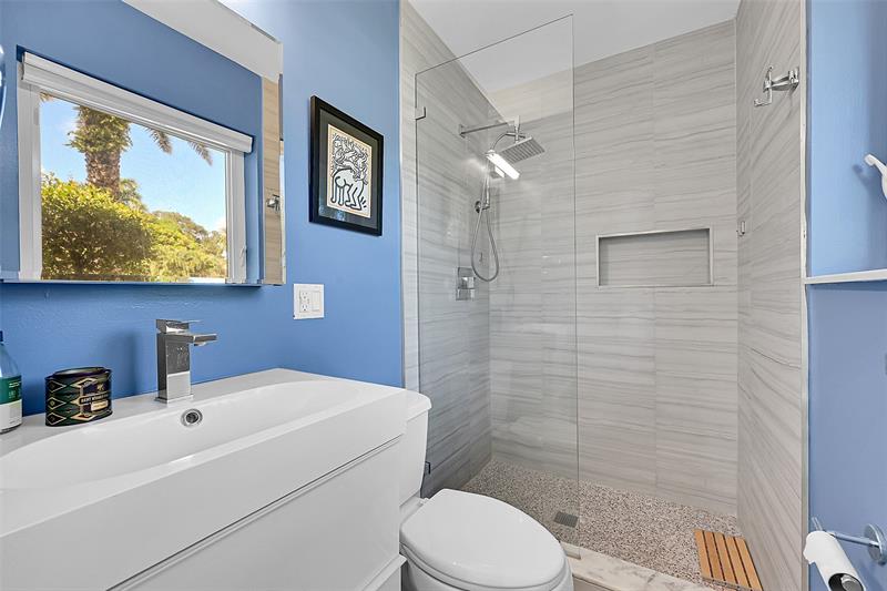 Image 34 of 55 For 1424 27th Street