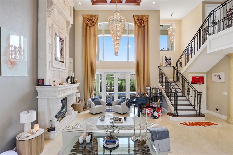 Image 12 of 95 For 4850 29th Ave